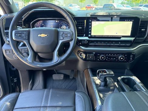 Certified 2026 Chevrolet Silverado 1500 High Country w/ High Country Premium Package AWD/4WD image 42