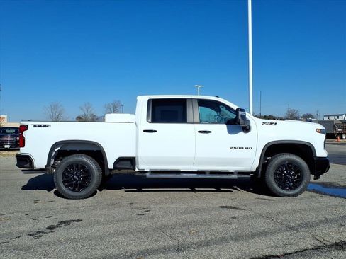 New 2026 Chevrolet Silverado 2500 LT w/ Trail Boss Package image 2