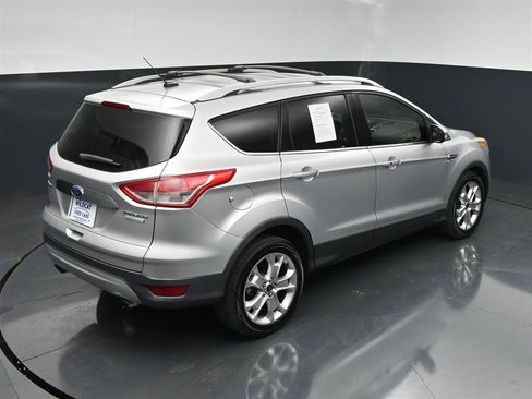 Used 2015 Ford Escape Titanium FWD image 14
