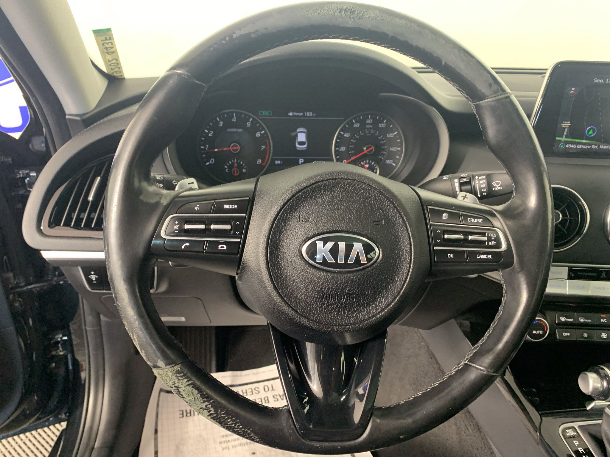 Used 2018 Kia Stinger Premium RWD image 21