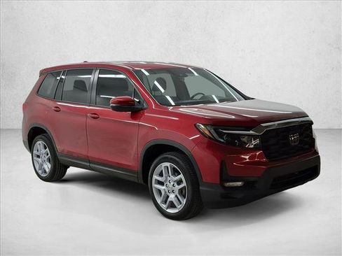 Used 2025 Honda Passport EX-L image 3