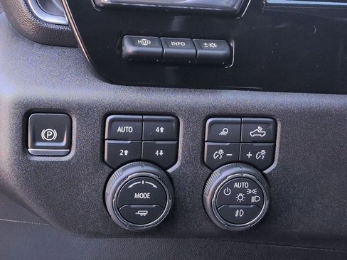 Used 2024 Chevrolet Silverado 1500 LTZ w/ Technology Package AWD/4WD image 10