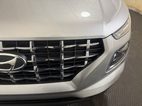 Certified 2023 Hyundai Venue SEL image 8