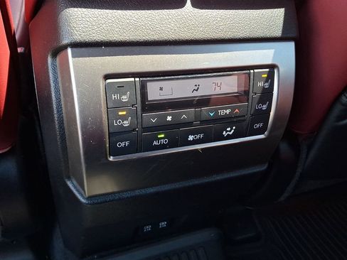 Used 2023 Lexus GX 460 Premium w/ Premium Package AWD/4WD image 11