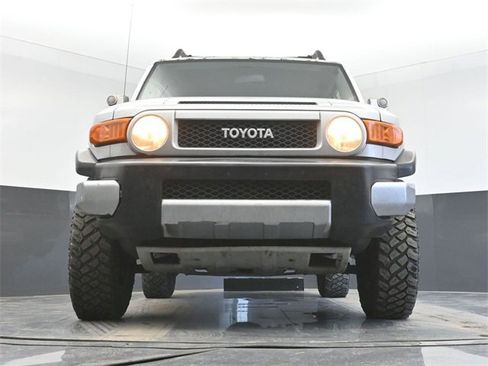 Used 2007 Toyota FJ Cruiser Base image 25