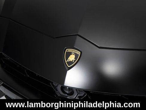 Used 2022 Lamborghini Urus AWD/4WD image 42