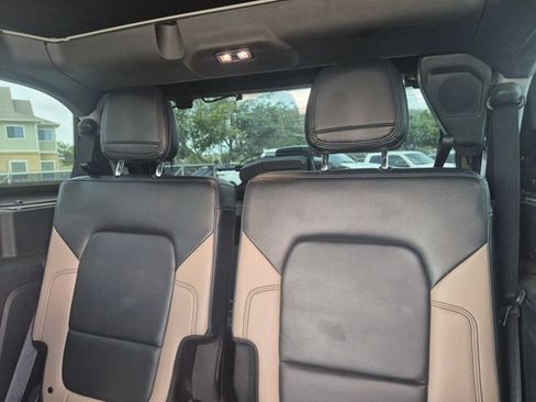 Used 2023 Ford Bronco Wildtrak AWD/4WD image 13