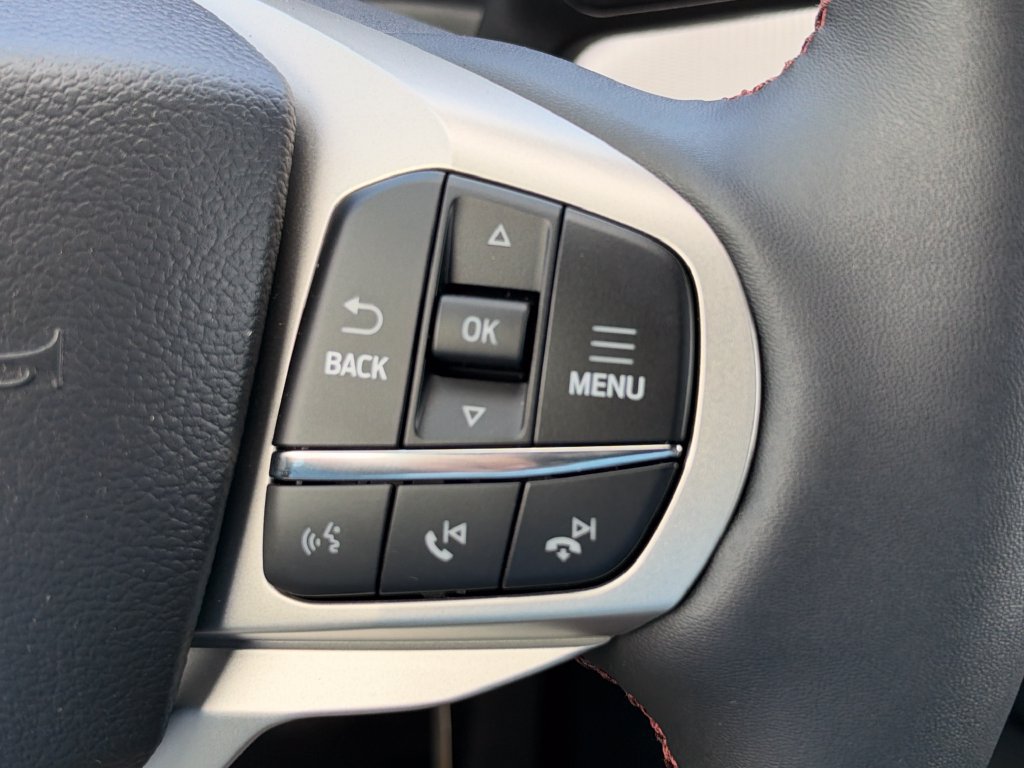 New 2027 Ford Explorer Active RWD image 30