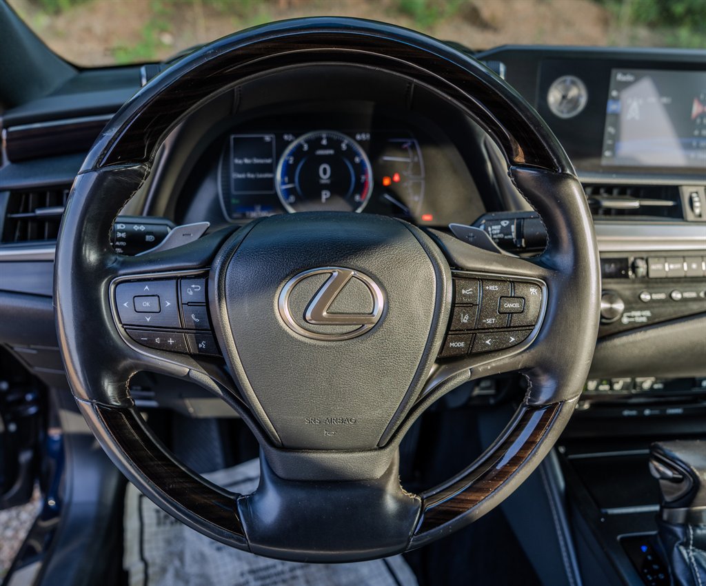 Used 2019 Lexus ES 350 w/ Premium Package FWD image 15