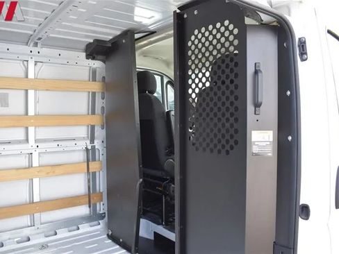 Used 2025 RAM ProMaster 2500 w/ U-Haul Equipment Group FWD image 30
