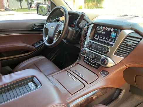 Used 2017 Chevrolet Tahoe Premier RWD image 29