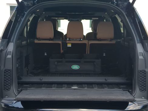 New 2026 Land Rover Discovery Limited Edition AWD/4WD image 37