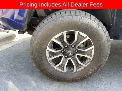 Used 2023 Toyota Tacoma TRD Sport w/ Technology Package AWD/4WD image 7