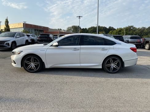 Used 2022 Honda Accord Touring image 4