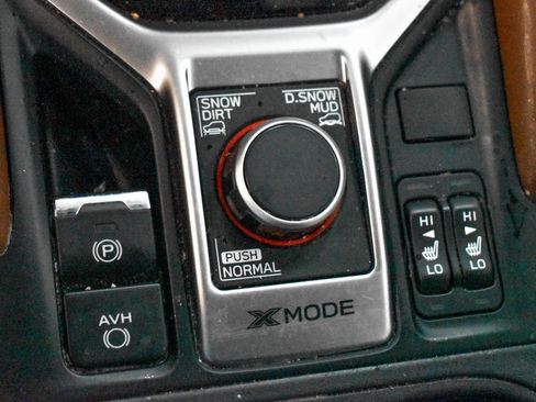 Used 2022 Subaru Forester Touring image 21