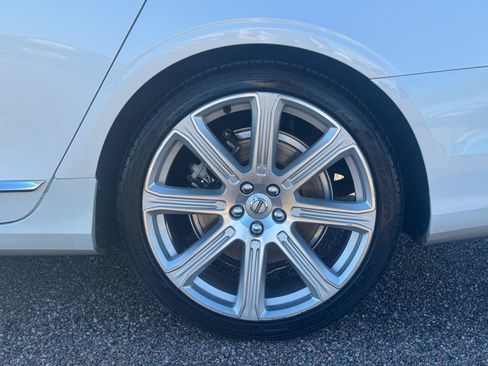 Used 2018 Volvo S90 T6 Inscription w/ Convenience Package AWD/4WD image 8