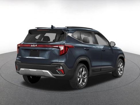 Used 2025 Kia Seltos S FWD image 2