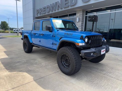 Used 2022 Jeep Gladiator Sport AWD/4WD image 3