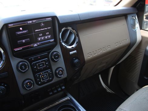 Used 2013 Ford F250 Lariat w/ Lariat Interior Pkg AWD/4WD image 11