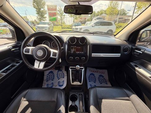 Used 2017 Jeep Compass Latitude AWD/4WD image 11