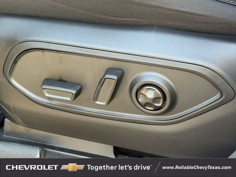 Used 2025 Jeep Grand Cherokee Laredo X RWD image 28