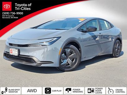 Used 2025 Toyota Prius LE