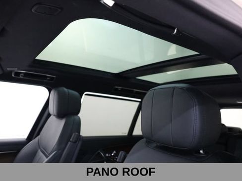 Used 2025 Land Rover Range Rover Long Wheelbase SE AWD/4WD image 27