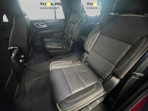 Used 2021 GMC Yukon SLT w/ SLT Luxury Package AWD/4WD image 13