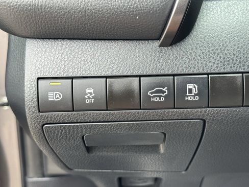 Used 2024 Toyota Camry XSE FWD image 7