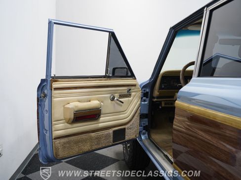 Used 1989 Jeep Grand Wagoneer AWD/4WD image 34