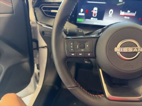 Certified 2025 Nissan Kicks SR w/ SR Premium Package AWD/4WD image 17