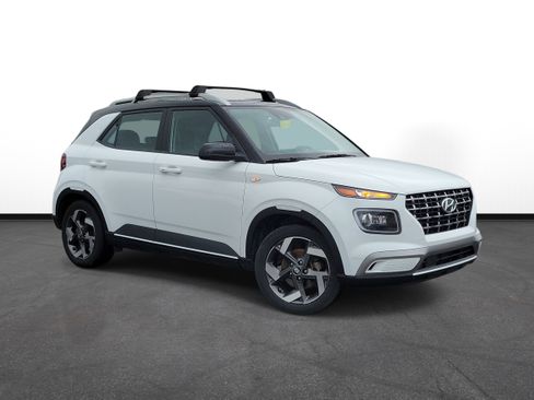 Used 2022 Hyundai Venue Limited FWD image 1