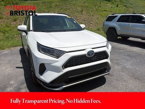 Used 2021 Toyota RAV4 SE w/ Weather & Moonroof Package AWD/4WD image 16