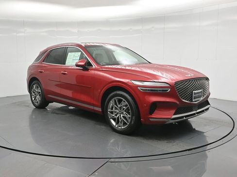 Used 2023 Genesis GV70 2.5T w/ Advanced Package image 58