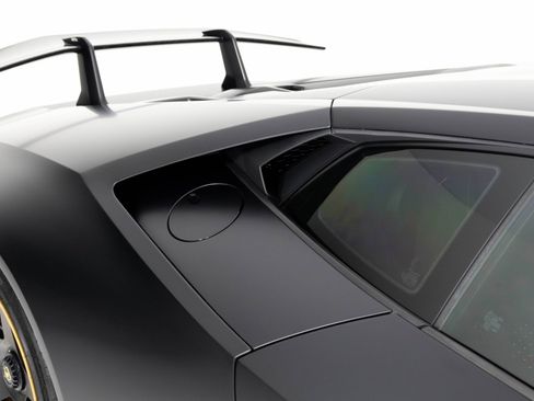 Used 2018 Lamborghini Huracan Performante image 61