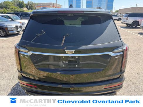 Used 2022 Cadillac XT6 Sport w/ Platinum Package AWD/4WD image 4