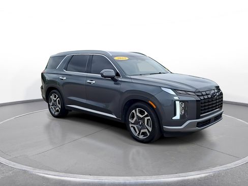 Used 2023 Hyundai Palisade SEL w/ Cargo Package AWD/4WD image 2