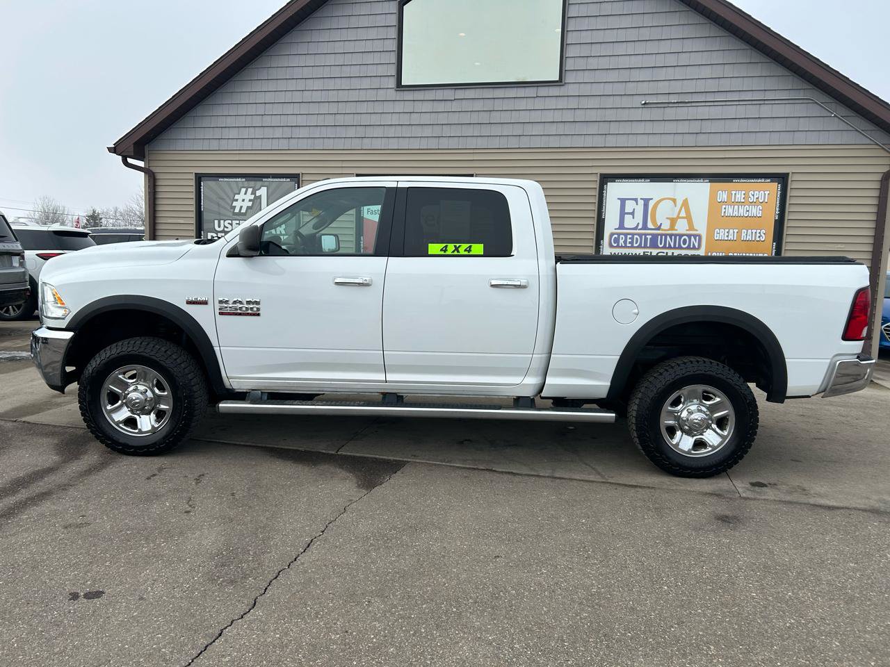 Used 2017 RAM 2500 SLT AWD/4WD image 8