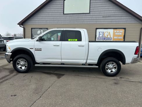 Used 2017 RAM 2500 SLT image 8