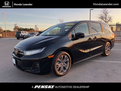 Used 2026 Honda Odyssey Touring image 1
