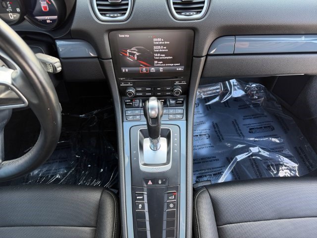 Used 2017 Porsche 718 Cayman RWD image 15