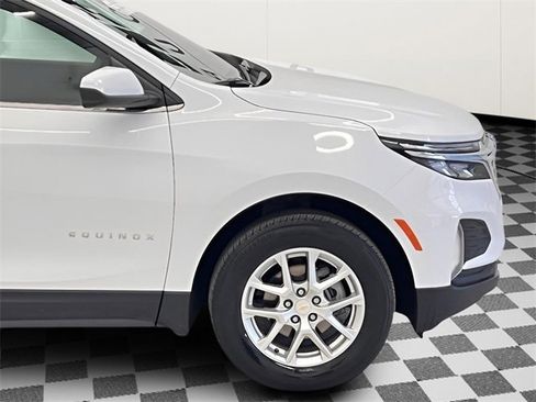 Certified 2024 Chevrolet Equinox LT image 10