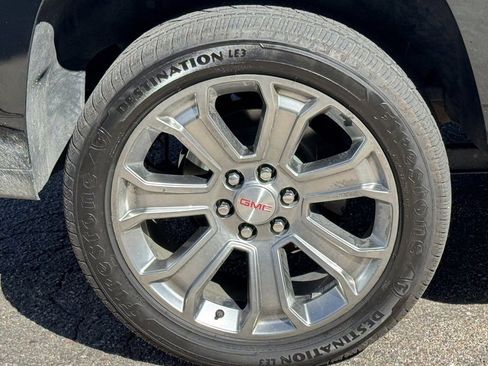 Used 2017 GMC Yukon Denali w/ Open Road Package image 12