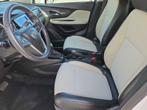Used 2021 Buick Encore Preferred w/ Safety Package II image 14