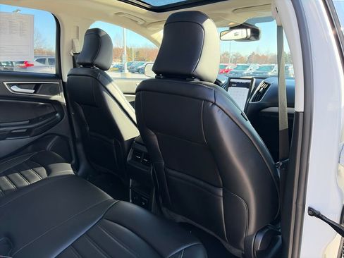 Used 2024 Ford Edge SEL w/ Convenience Package image 32