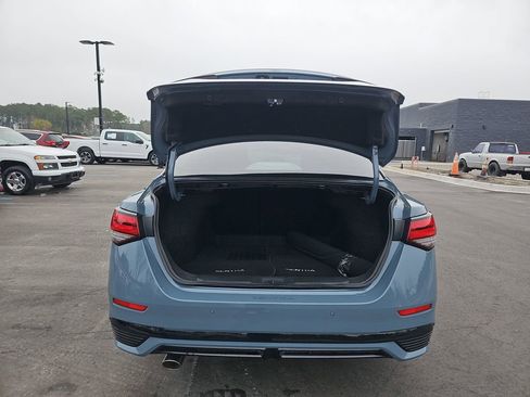 Used 2025 Nissan Sentra SR image 16