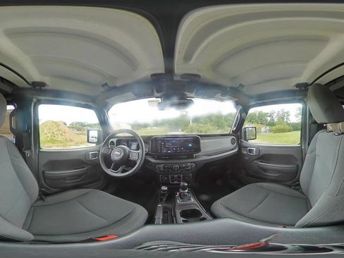 Used 2025 Jeep Wrangler Unlimited Sport AWD/4WD image 42