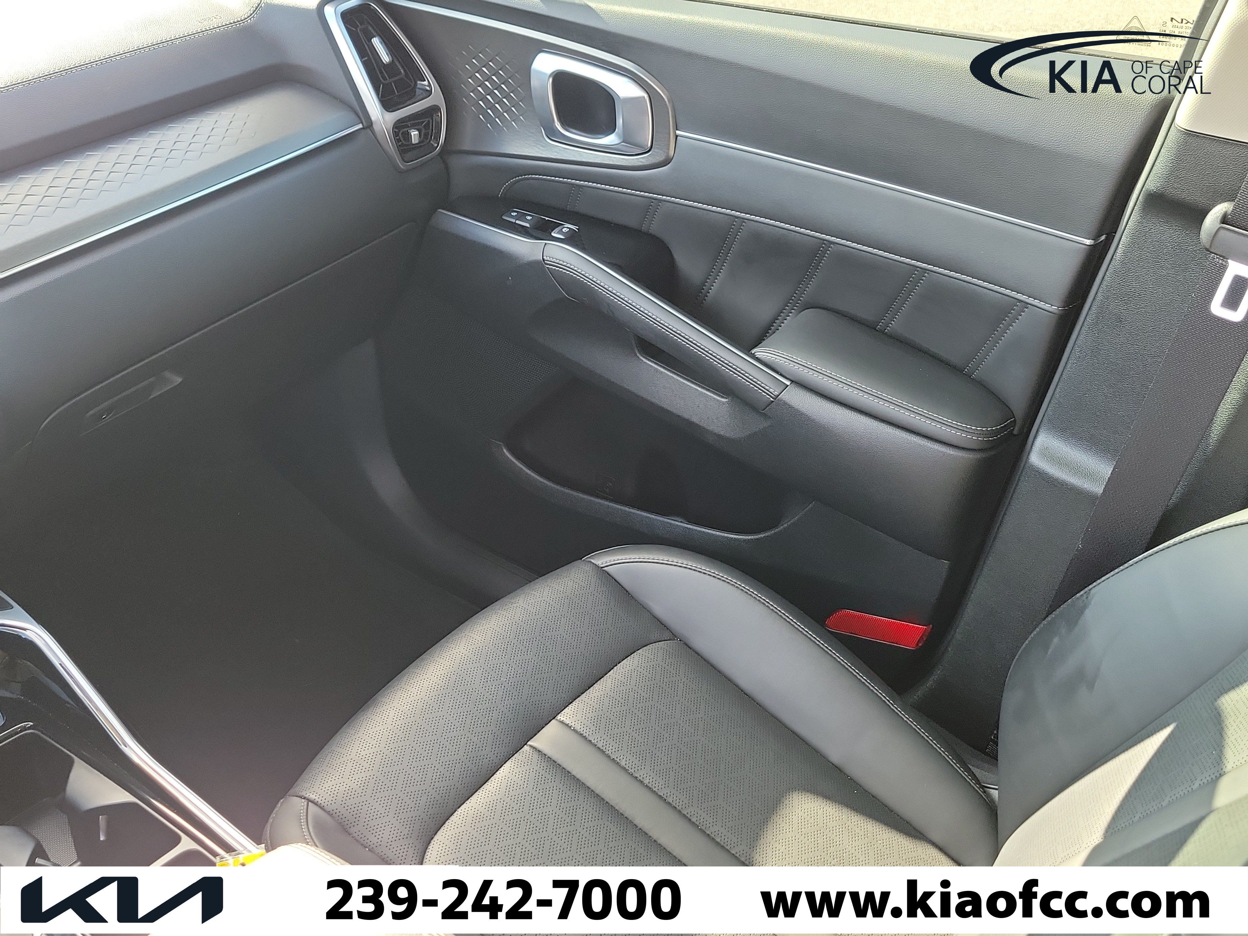 Certified 2023 Kia Sorento SX FWD image 19