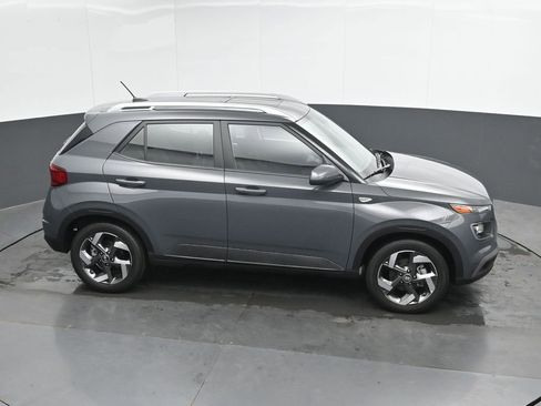 Used 2026 Hyundai Venue SEL FWD image 32