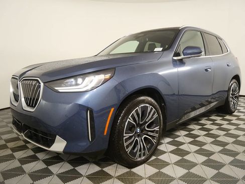 Certified 2025 BMW X3 xDrive30i image 8